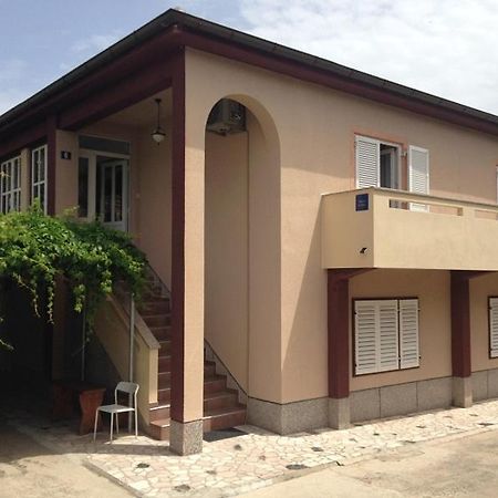 Summer Rooms Baska ภายนอก รูปภาพ