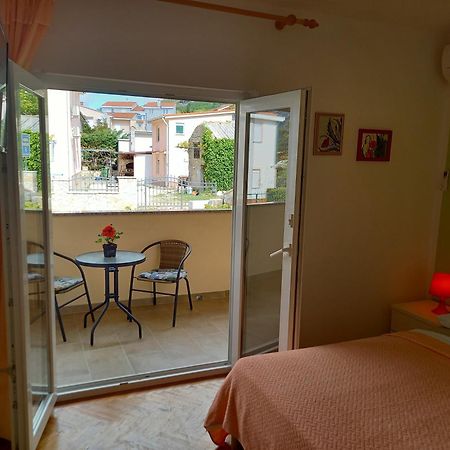Summer Rooms Baska ภายนอก รูปภาพ