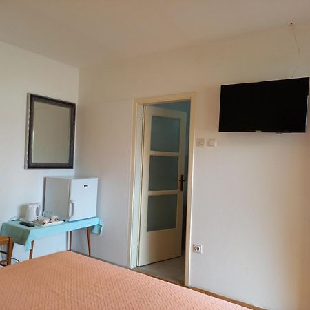 Summer Rooms Baska ภายนอก รูปภาพ