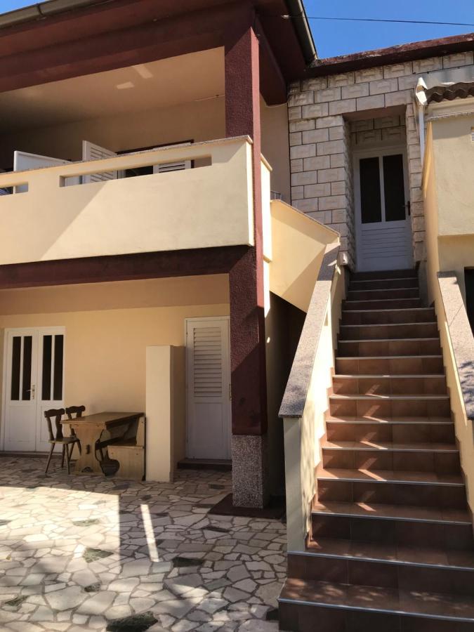 Summer Rooms Baska ภายนอก รูปภาพ