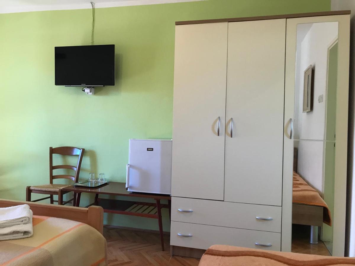 Summer Rooms Baska ภายนอก รูปภาพ