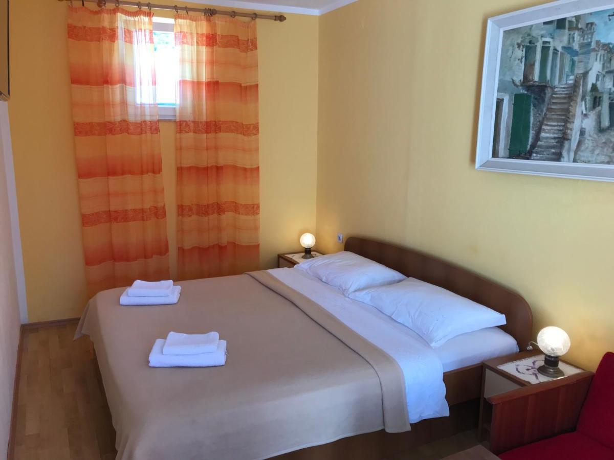 Summer Rooms Baska ภายนอก รูปภาพ