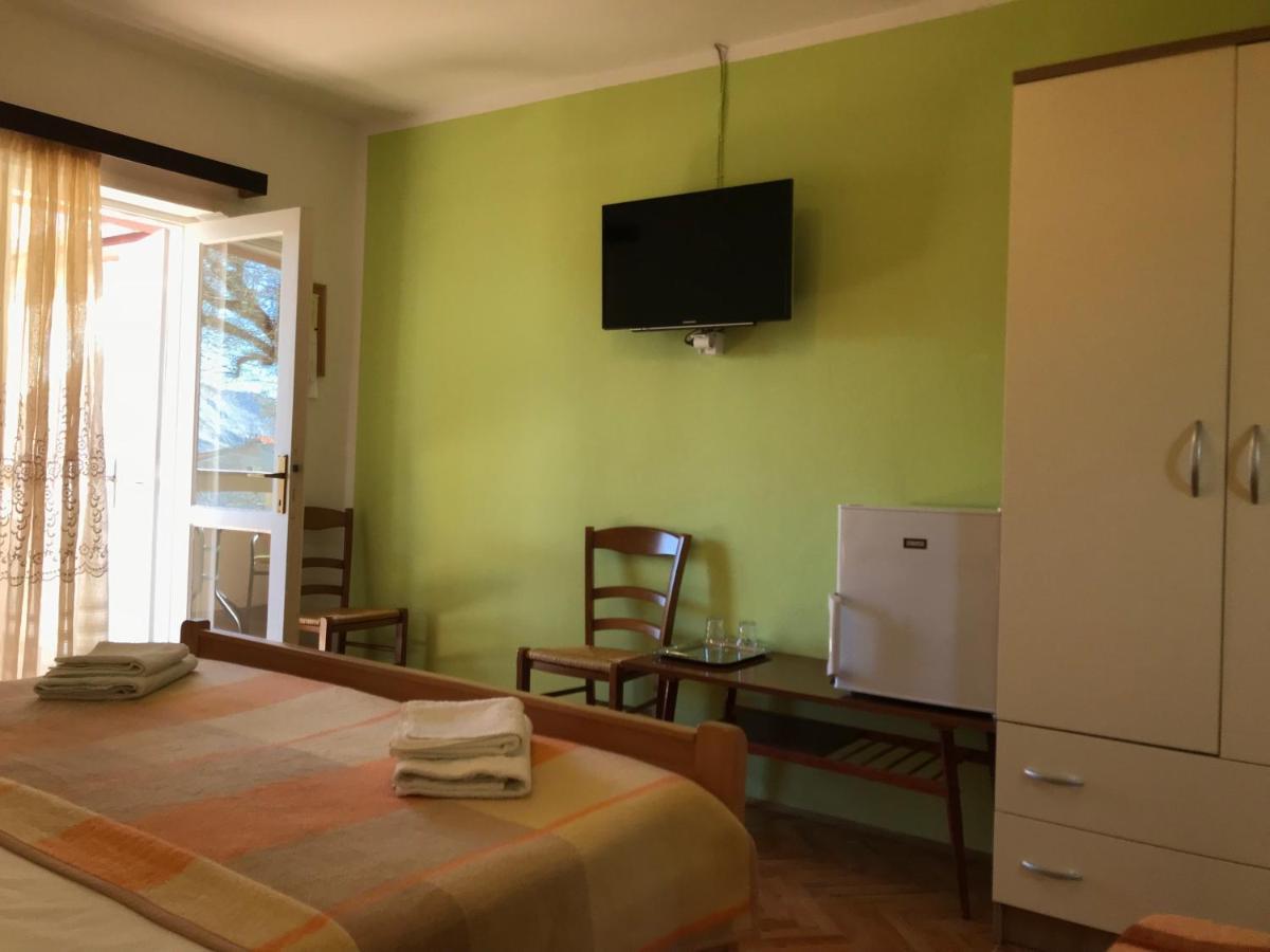 Summer Rooms Baska ภายนอก รูปภาพ